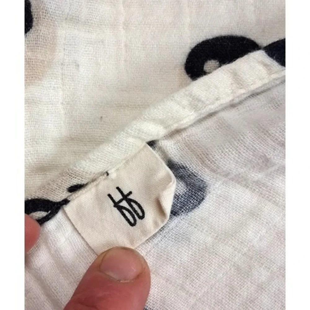 Forever French Baby Swaddle Blanket Yin Yang Black White 47